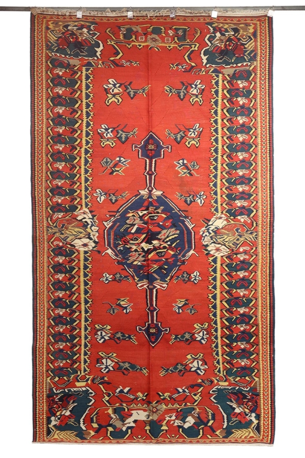 Antique kilim from Senneh, Iran. 290x155 cms.