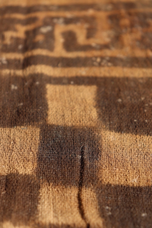 Antique Chancay textile from Peru. 43,5x45 cms - Image 5