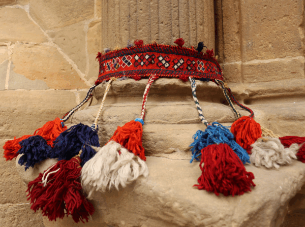 Semi-antique Qashqai band from Iran. 68x8 cms. - Image 5