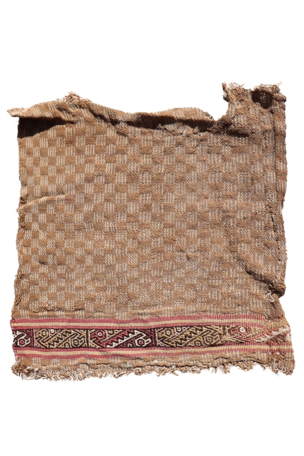 Chancay textile from Peru. 23x20 cms