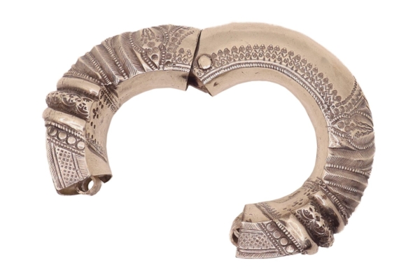 Brazalete Belouch de Afganistán, 10 cms diam. 291 gr. - Imagen 6