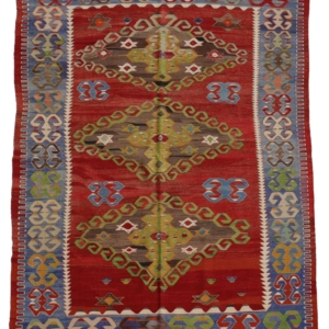 semi-antique Uşak kilim from Turkey. 271x185 cms