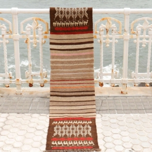 Kilim vintage Beluch, Irán. 203x47 cms