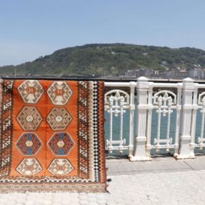 Kilim Vintage Qashqai, Irán. 204x138 cms