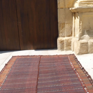 Kilim antiguo árabe, Irán. 220x175 cms