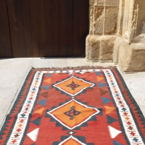 Kilim antiguo Luri, Irán. 230x130 cms