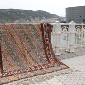 Kilim vintage árabe, Irán. 234x175 cms