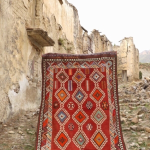 Kilim vintage Qashqai, Irán. 246x164 cms