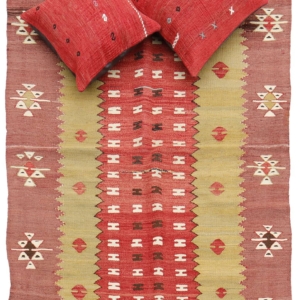 Vintage Mihaliççik kilim from Turkey. 199x112 cms
