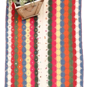 Vintage Qashqai kilim from Iran. 190x134 cms