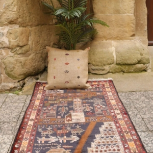 Vintage Baluch rug from Afghanistan. 150x86 cms
