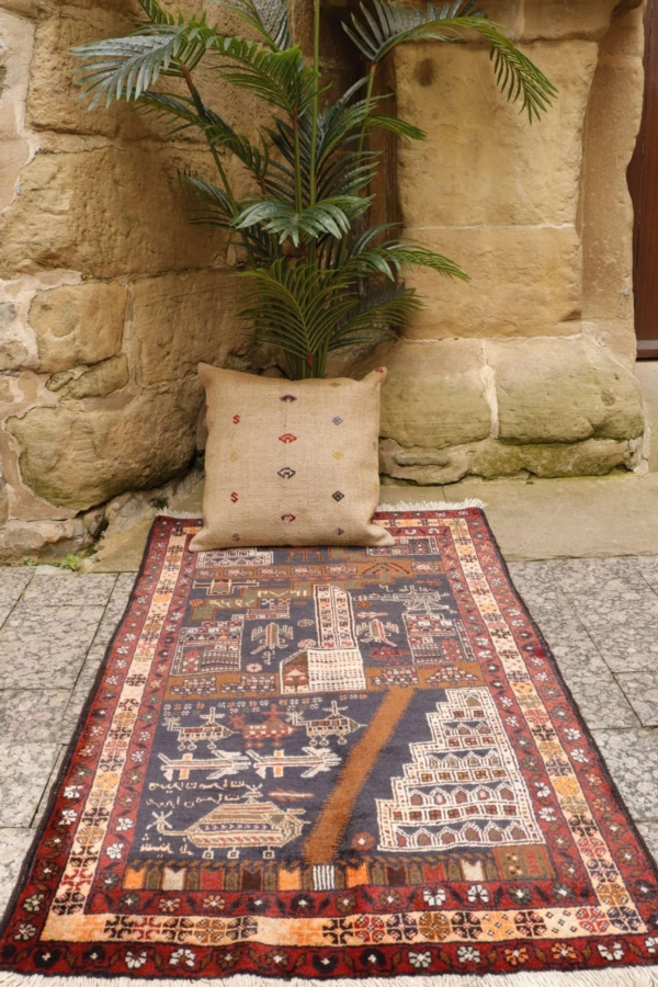 Vintage Baluch rug from Afghanistan. 150x86 cms