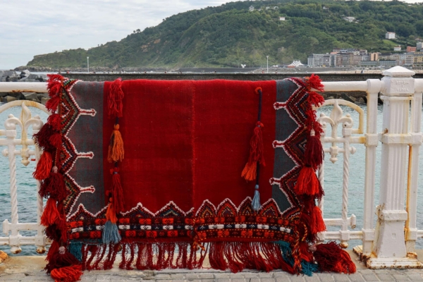 Vintage Qashqai horse blanket from Iran. 144x126 cms - Image 5