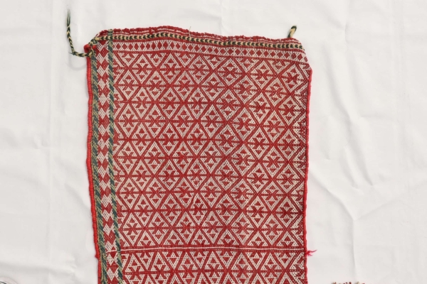 Antique Qashqai Darreshuri horse blanket from  Iran, 160x156 cms. - Image 5
