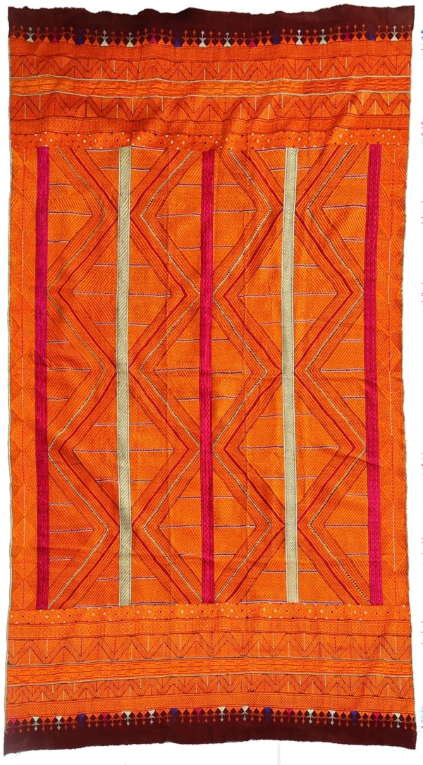 Pulkhari antiguo de Punjab, Pakistán o India. 235×130 cms