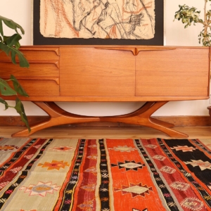 Kilim vintage de Sivas, Turquía. 205x143 cms