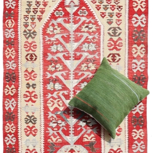 Vintage Esme kilim from Turkey. 162x102 cms