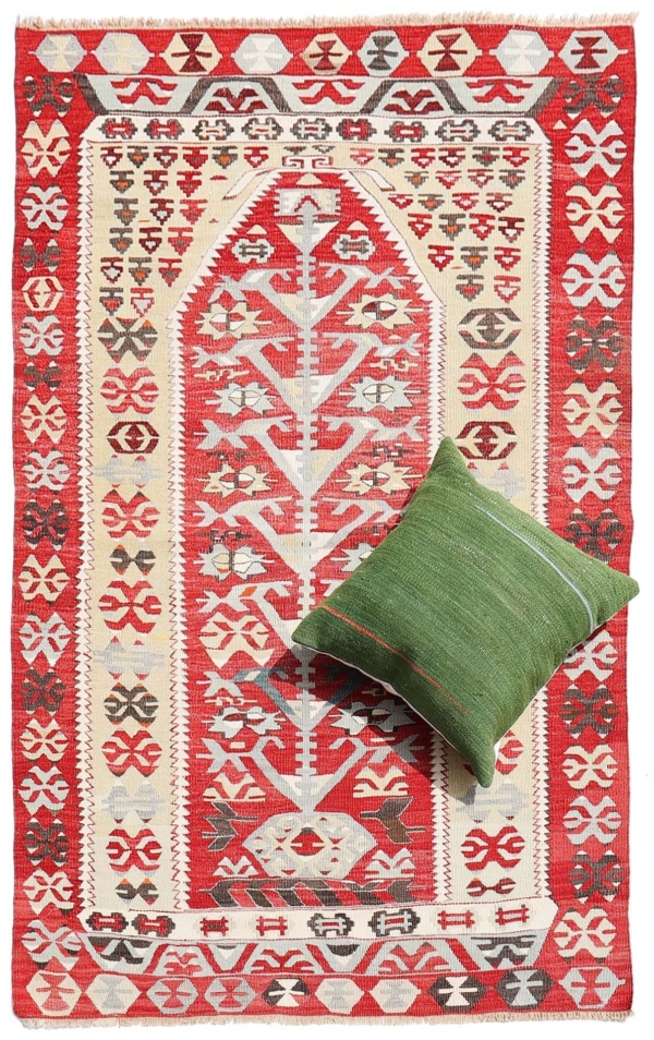 Vintage Esme kilim from Turkey. 162x102 cms