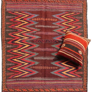 Semi-antique Baluch kilim from Afghanistan. 152x128 cms