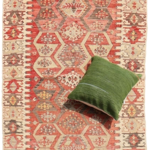 Semi antique Marash kilim from Turkey. 167x100 cms