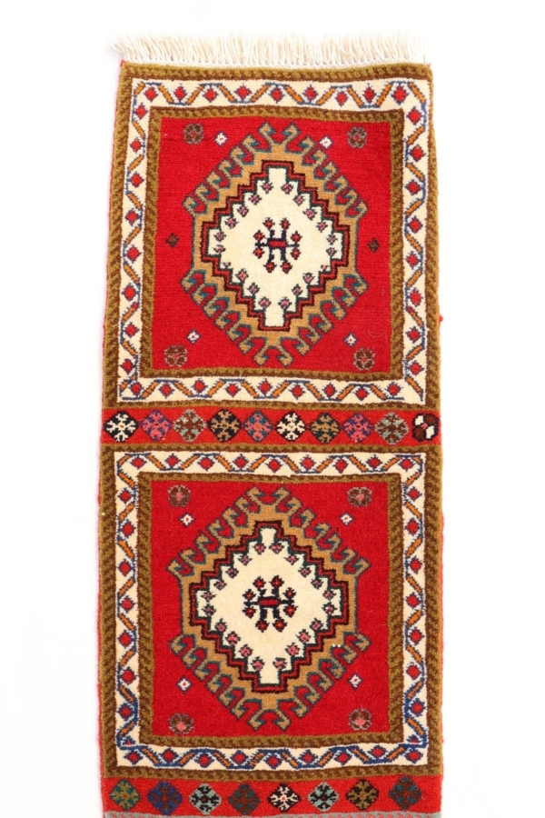 Vintage Qashqai rug from Iran. 138x31 cms - Image 2