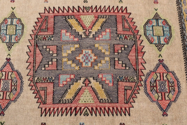 Semi antique Obruk kilim from Turkey. 150x128 cms - Image 6