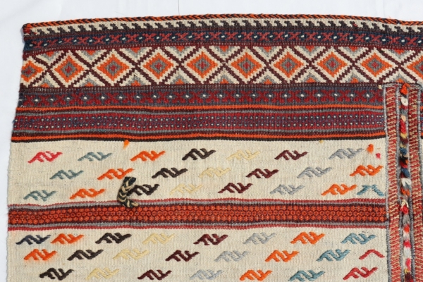 Qashqai semi-antique kilim from Iran. 134x131 cms - Image 3