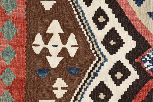 Antique Sirvan kilim from Azerbaijan. 172x110 cms - Image 6