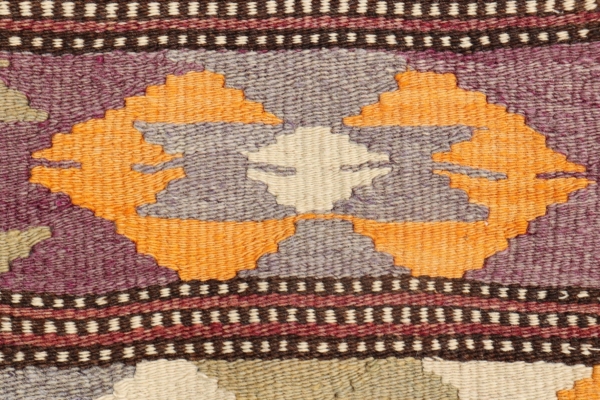 Semi-antique kilim from Antalya, Turkey. 142x112 cms. - Image 3