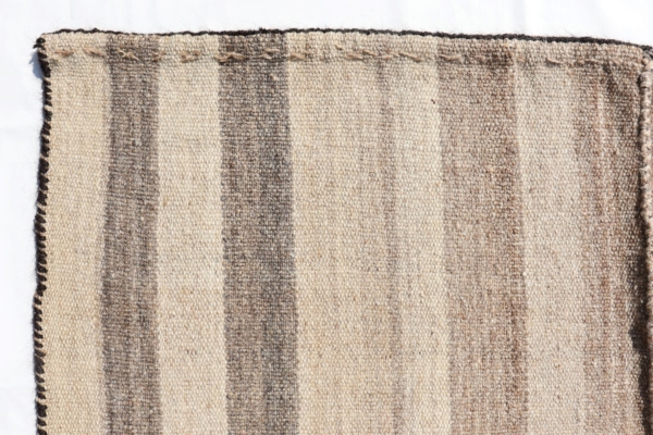 Vintage Qashqai kilim from Iran. 201x163 cms - Image 3