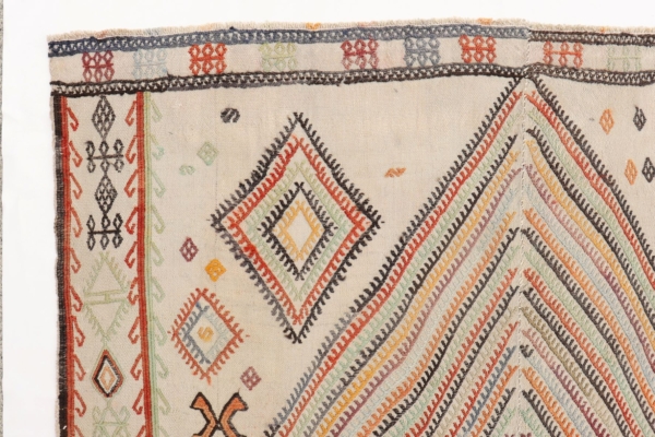 Semi-antique Karapinar kilim from Turkey. 125x125 cms - Image 3