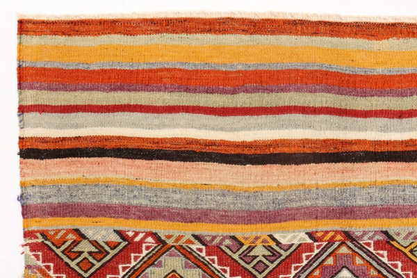 Kilim semi antiguo de Sungurlu, Turquía. 140x111cms - Imagen 4