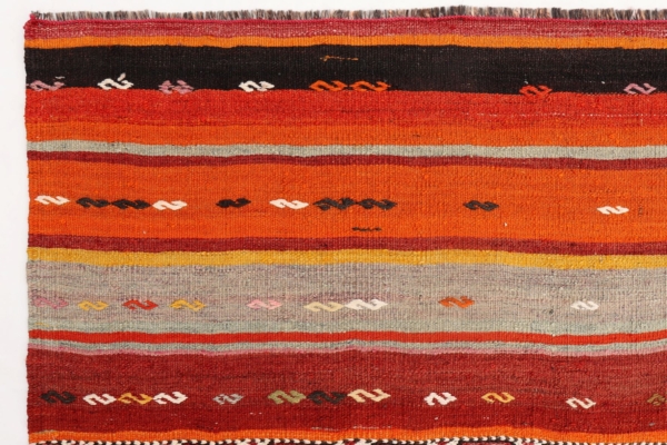 Kilim vintage de Gomulgen, Turquía. 130x118 cms - Imagen 3