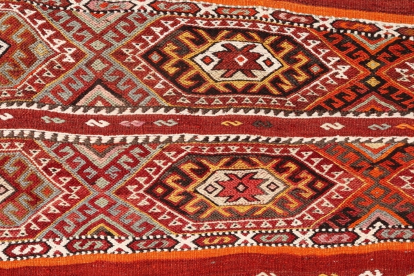 Kilim vintage de Gomulgen, Turquía. 130x118 cms - Imagen 4