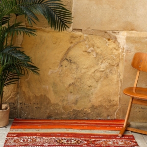 Vintage Gomulgen kilim from Turkey. 130x118 cms