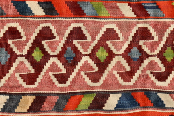 Vintage Qashqai kilim from Iran. 135x99 cms - Image 4