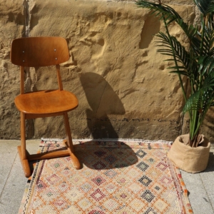 Kilim semi antiguo de Adana, Turquía. 118x96 cms
