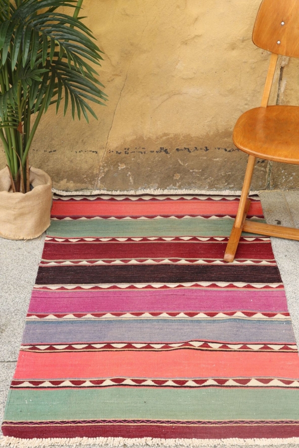Kilim vintage de Yozgat, Turquía. 115x80 cms