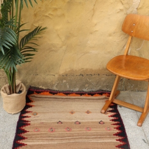 Kilim semi antiguo Qashqai, Irán. 107x84 cms