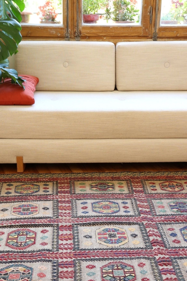 Semi-antique Karapinar kilim from Turkey. 195x135 cms - Image 7
