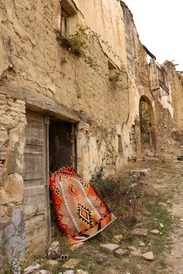 Vintage Kars kilim from Turkey, 125x73 cms - Image 11