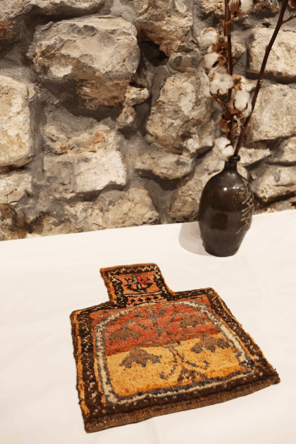 Semi-antique Baluch salt bag or namakdan from Afghanistan. 43x32 cms - Image 3