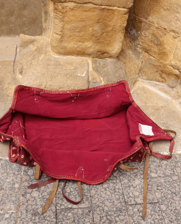 Semi-antique Qashqai mafrash suitcase from Iran. 45x100x30 cms - Image 10