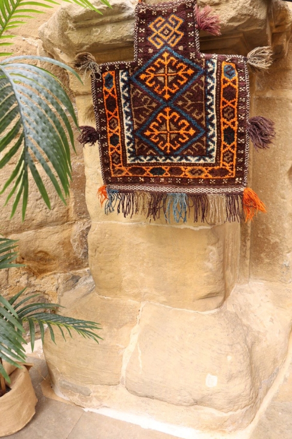 Semi-antique Baluch namakdan or salt bag from Afghanistan. 56x46 cms - Image 2