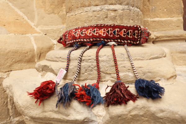 Semi-antique Qashqai horse band from Iran. 35x7 cms (excluding tassels) - Image 3