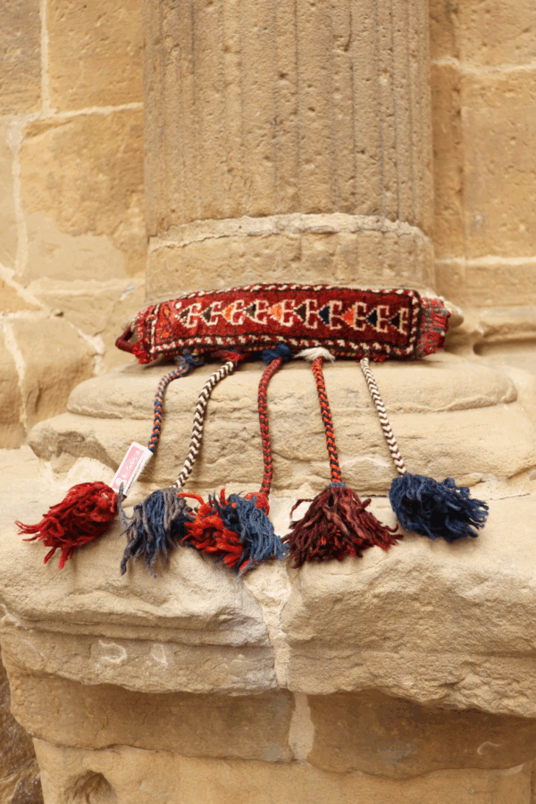 Semi-antique Qashqai horse band from Iran. 35x7 cms (excluding tassels) - Image 2
