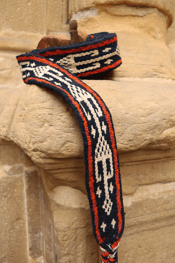Semi-antique Qashqai malband or band from Iran. 470x6 cms - Image 2