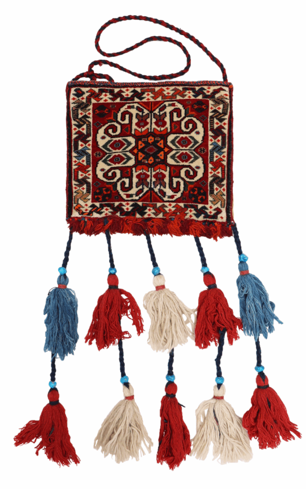 Vintage Qashqai bag or chanteh from Iran. 29x24 cms