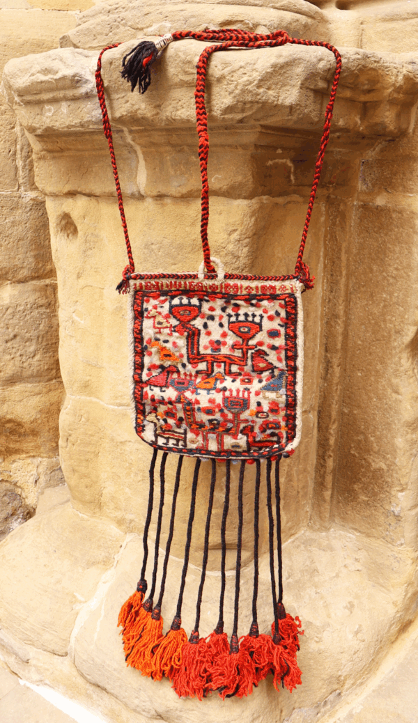 Semi-antique Qashqai bag or chanteh from Iran. 36x33 cms - Image 3