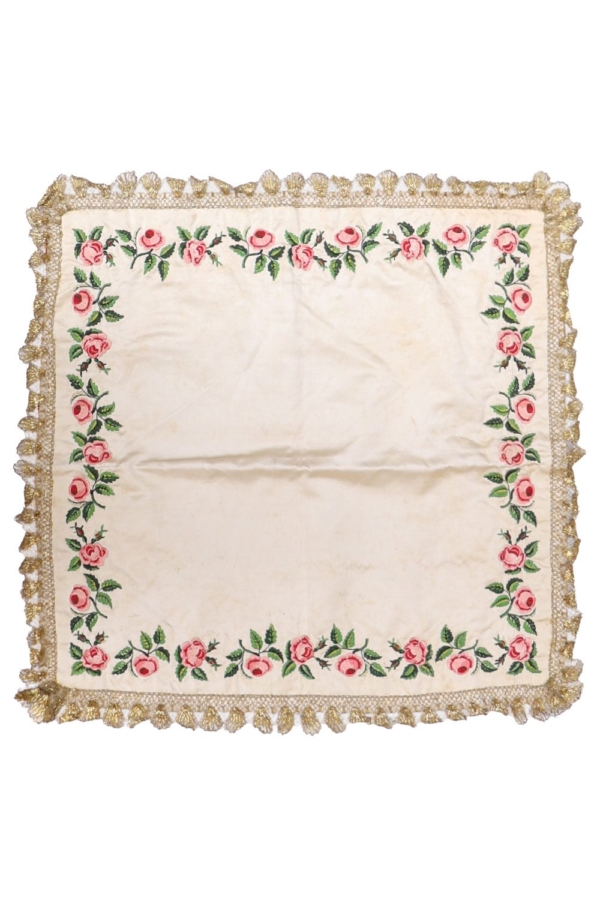 Antique Pall or chalice cloth from Spain. 49x49 cms